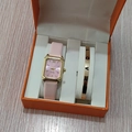 Coffret cadeau montre rectangulaire dorée pour femme avec bracelet rose et jonc gravé Love - Style 38 (Sans boîte)