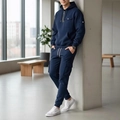 Chándal de dos piezas azul marino para hombre con sudadera con capucha y pantalón cargo - Azul marino