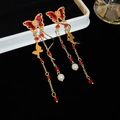 Gouden vlinder oorbellen met rode kristallen en elegante witte parels - Zilveren Pin Vlinder Zirkonia Parel Kwastje Oorknopjes (12#)