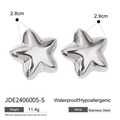 Polished silver stainless steel 3D star-shaped earrings, 2.9cm size with glossy finish - 3D Star Stud Earrings (JDE2406005-S)