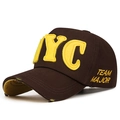 Berretto da baseball marrone vintage con ricamo NYC giallo e dettagli visiera consumati - Regolabile / caffè