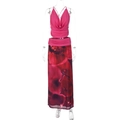 Dettaglio del set gonna in mesh con fiori rossi e top allacciato al collo rosa elegante da donna - S / Rosa Rosso