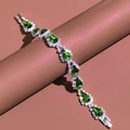 Bracelet en cristal argenté avec des pierres précieuses vertes en forme de goutte - Vert