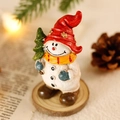 Miniatur-Schneemann-Figur mit rotem Hut und gelbem Schal für Weihnachts-Tischdekoration - Nr. 10 Schneemann (Spitzhut mit Baum)