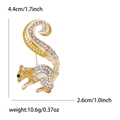 Cartoon Eichhörnchen Brosche aus Legierung mit weißen Strasssteinen, 4,4 cm Größe - Gold