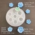 Detailansicht der Silikonform für Kirschblüten mit realistischen 3D-Blütenblatttexturen - 7-Loch Pfirsichblütenform