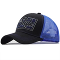 Zwart-blauwe mesh trucker pet met 3D Original Style borduursel op witte achtergrond - Zwart & Blauw