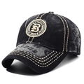 Cappellino da baseball vintage in cotone nero lavato con ricami e cuciture a contrasto - Regolabile / Nero