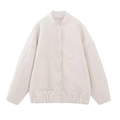 Detalle de chaqueta de forro polar gris claro mostrando textura suave, cuello alto y bolsillo - S / Blanco