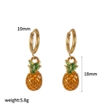 Détail de boucles d'oreilles ananas dorées et vertes avec dimensions et poids indiqués - Style Boucles d'Oreilles Ananas Doré (TE60536-YW)