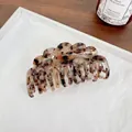Elegant tortoiseshell acetate hair claw clip with wavy double-row design in brown leopard - 8.8cm / Floral Grey