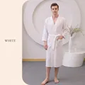 Accappatoio bianco unisex con trama a nido d'ape e tasche per spa o hotel di lusso - XL / Uomo / Bianco