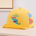 Dettaglio del cappello da sole giallo per bambini con stampa di dinosauro e tessuto morbido - 48cm (6-20 Mesi) / Giallo