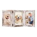 Detalle del marco de fotos triple plegable de madera blanca con textura rústica - 6 Pulgadas Triple Con Bisagras / Blanco Lavado