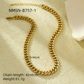 Dettaglio catena cubana dorata con larghezza 0,94 cm e lunghezza regolabile 42+6 cm - Collana Oro