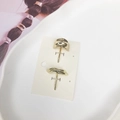 Minimalist golden alloy hair clips in polished and twisted designs on display card - 4# Gold 2-Piece Set
