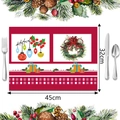 Primer plano de un mantel individual navideño de 45x32cm con corona y adornos festivos - Estilo 18