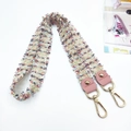 Bunter geflochtener Tweed-Schultergurt mit rosa Lederenden und goldenen Metallhaken - 55cm / Rosa