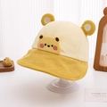 Dettaglio cappello bimbo in velluto a coste con orsetto e orecchie 3D giallo - 50cm (1-3 anni) / Orso Giallo