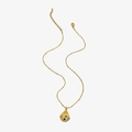 Collier doré avec pendentif coquillage et quatre gemmes colorées sur chaîne perlée - Zircone Coloré Coquillage