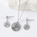 Conjunto de joyas de acero plateado con colgantes de mapa mundi en piedra - Color Acero