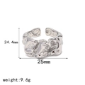 Detalle de anillo plateado textura lava con medidas de 24,4mm de alto y peso de 9,6g - Anillo Abierto Plateado Lava Irregular Plisado (TR4051-S)