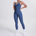 Detailansicht des dunkelblauen Yoga-Sets mit V-Ausschnitt-Top und Leggings mit hoher Taille - Blaugrau