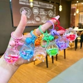 Porte-clés ours à paillettes liquides créatifs avec étoiles et cloches en six couleurs vives - Style Fermoir Mousqueton / Style de mini réveil multicolore (Mélange aléatoire)