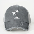 Casquette trucker grise délavée avec broderie de cocotiers et visière effet déchiré - Gris