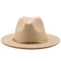 Elegant British wool fedora hat in beige with stylish gold chain band for women - M (56-58cm) / Beige