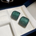 Macro detail of vintage square green zircon earrings with black metal pave setting - Square Arc - Green - Gun Black Base