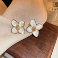 Vintage floral stud earrings in white pearlescent enamel with golden metallic edges - 39# Silver Needle - White Flower Pearl