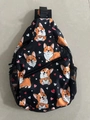 Sacoche noire avec motifs de Corgis et de cœurs animés et sangle réglable - Corgi Coeur