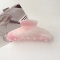 Detail of pink-white gradient resin hair claw clip with subtle glitter finish - 11cm Trapezoidal / Starry Pink