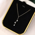 Collana a Y in argento S925 dorato con tre ciondoli verticali in zircone super brillante - A3926 / Oro