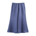 Vue détaillée de la texture satinée lisse et de la taille élastique du pantalon gris-bleu - XS / Bleu