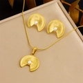 Gold plated fan-shaped necklace and earrings set with white faux pearl inlays - N3184 E6202