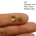 Perle d'espacement fleur dorée de 7mm pour bijoux DIY avec texture gaufrée fine - Fleur à Texture en Relief (16#)