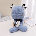 Set invernale celeste con cappello e sciarpa a forma di panda in maglia di peluche - Panda Blu