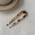 Chic amber tortoiseshell U-shaped hair pin in high-quality acetate for elegant updos - Leopard Beige