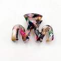 Colorful marbled acetate hair claw clip with wave design for women in multi-color finish - Multicolor 6cm