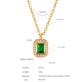 Collana in acciaio al titanio dorato con pietra di vetro verde rettangolare e cristalli - Collana Catena Sottile Pendente Quadrato (P1525)