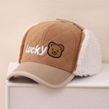 Cappello trapuntato bimbo marrone con paraorecchie in peluche e ricamo orsetto - Bambini circa 3-10 anni / Cachi