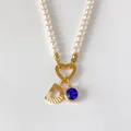 Elegante parelketting met 14K goud roestvrij staal letter D en blauwe steen hanger - Letter D / Goud
