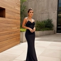 Elegante zwarte bodycon maxi-jurk met gedraaide halternek en zeemeermin-zoom - S / Zwart