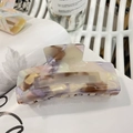 Large acetate hair claw clip with colorful marble pattern and tortoiseshell finish - Multicolor Marble