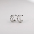 Boucles d'oreilles créoles C torsadées argentées avec un design en spirale à trois couches - Créoles Torsadées Argent