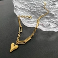 Collar dorado con colgante de corazón asimétrico y cadena de clip mixta para mujer - Pulsera / Dorado
