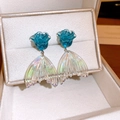 Boucles d'oreilles élégantes fleurs bleues et queue de poisson irisée en acrylique - Style Queue de Poisson Irisée Rose Bleu Foncé (51# Tige en Argent-Bleu-Queue de Poisson)