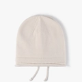 Gorro de punto beige para bebé con forro polar y correas suaves ajustables - Beige